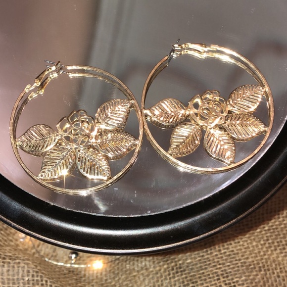 Rose Hoops - Picture 3 of 4